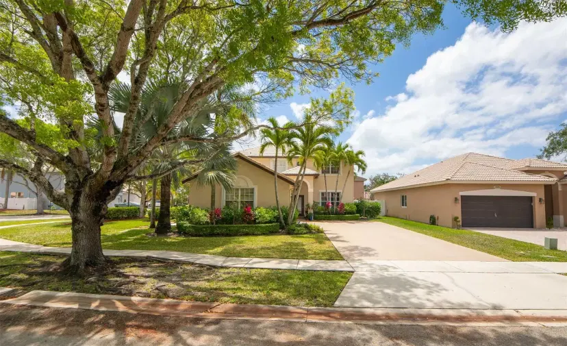 Picture of 16604 SW 1St St, Pembroke Pines FL 33027