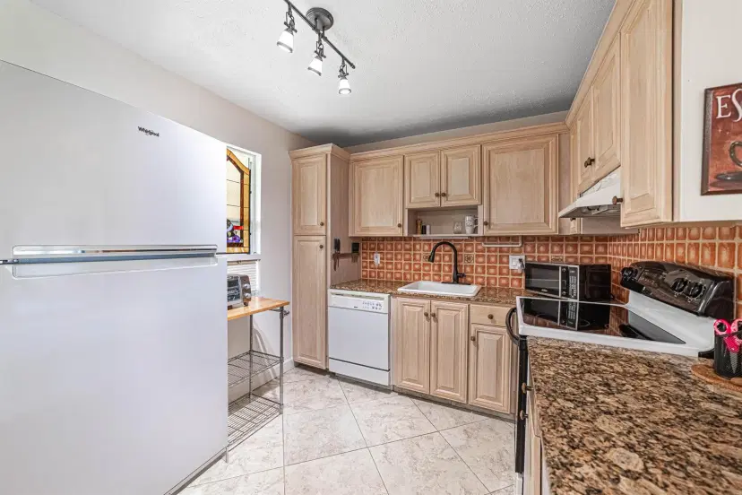 Picture of 2300 Del Aire Boulevard 204, Delray Beach FL 33445