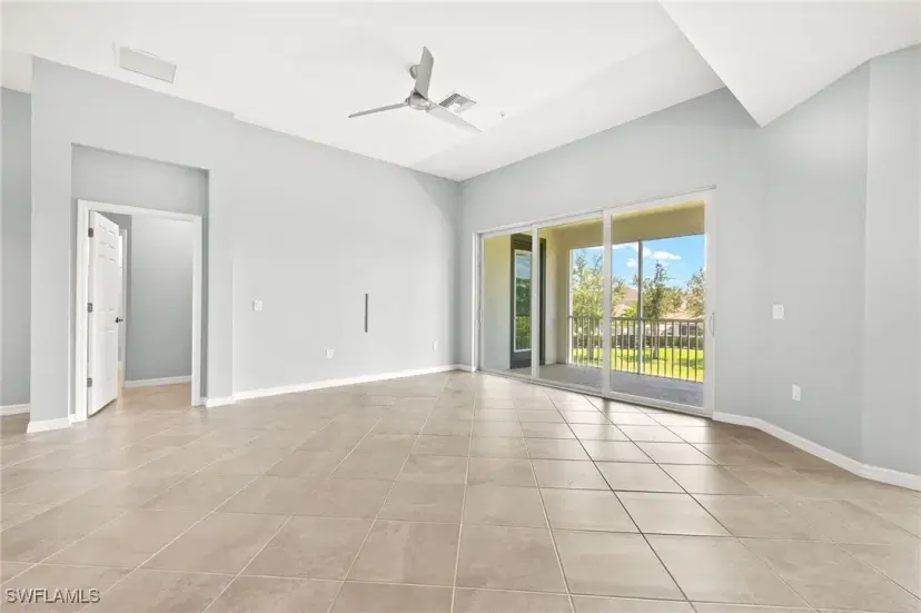 Picture of 12000 Santaluz Dr 202, Fort Myers FL 33913