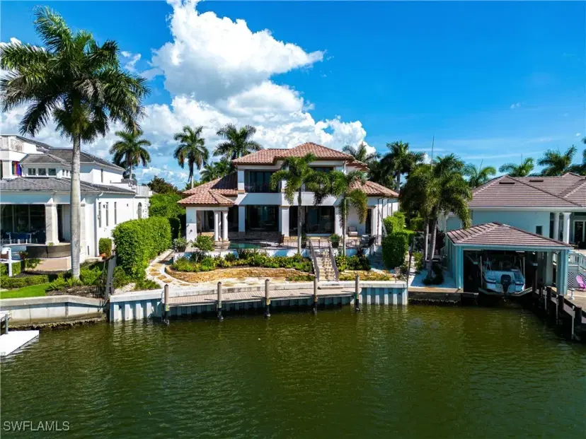 Picture of 3111 Leeward Ln, Naples FL 34103