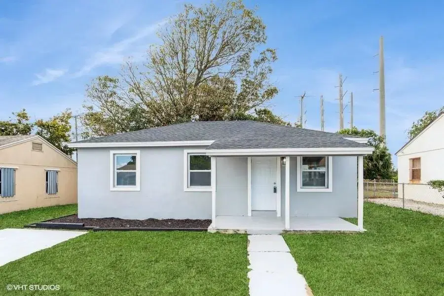 Picture of 717 W 1St St, Riviera Beach, FL 33404