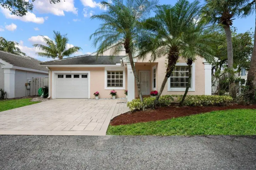 Picture of 28 Governors Court, Palm Beach Gardens FL 33418