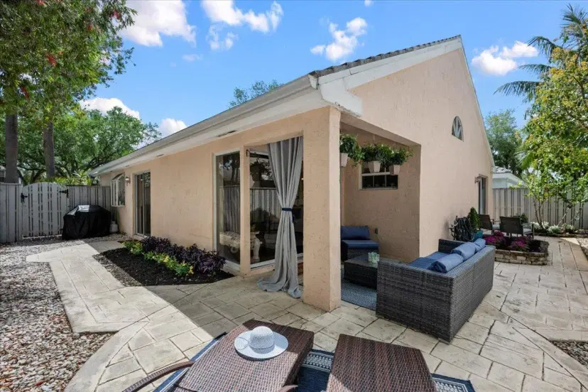 Picture of 28 Governors Court, Palm Beach Gardens FL 33418