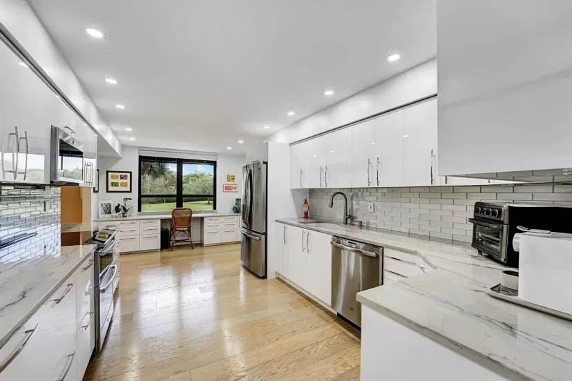 Picture of 7578 Regency Lake Drive 201, Boca Raton FL 33433