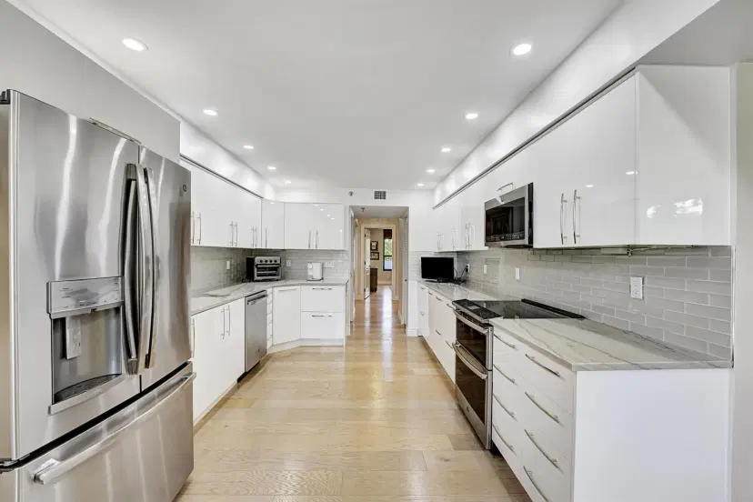 Picture of 7578 Regency Lake Drive 201, Boca Raton FL 33433