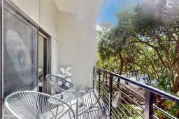 Picture of 532 SE 1St Circle, Pompano Beach, FL 33060