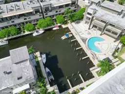 Picture of 532 SE 1St Circle, Pompano Beach, FL 33060