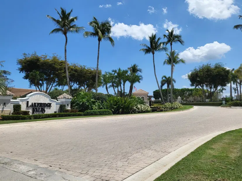 Picture of 12404 Lakeridge Falls Drive, Boynton Beach FL 33437