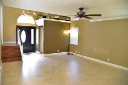 Picture of 10871 SW 11Th Mnr, Davie, FL 33324