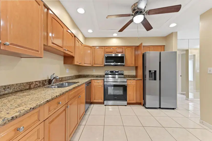 Picture of 2561 Canterbury Drive S, West Palm Beach FL 33407