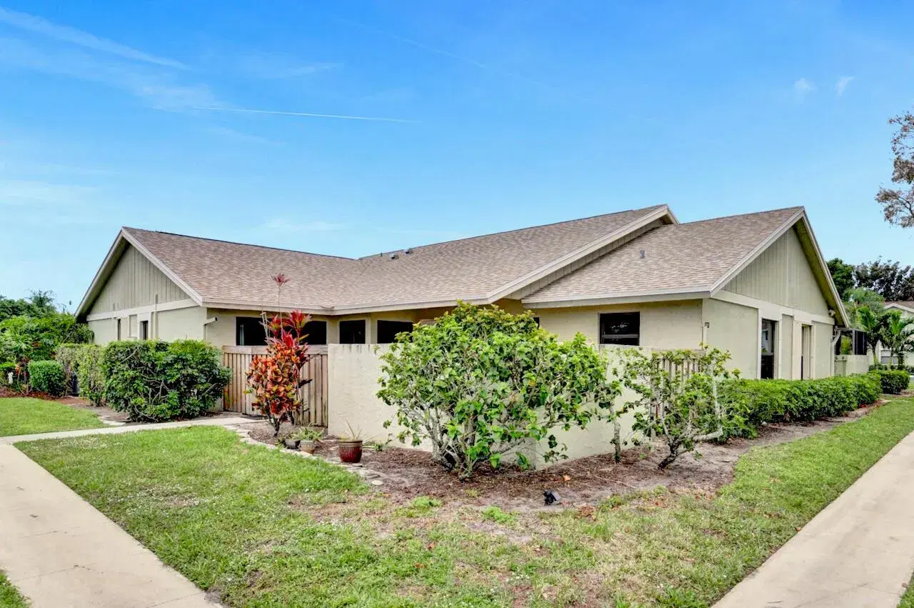 Picture of 5680 Northpointe Lane, Boynton Beach, FL 33437