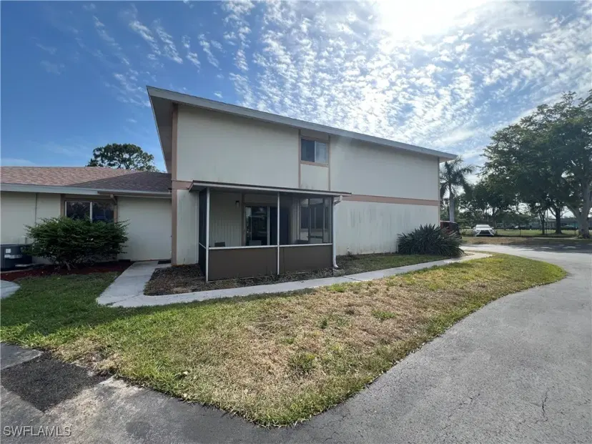 Picture of 3370 Yukon Cir 3, Fort Myers FL 33907
