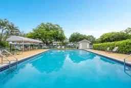 Picture of 107 Royal Park Dr 4F, Oakland Park, FL 33309
