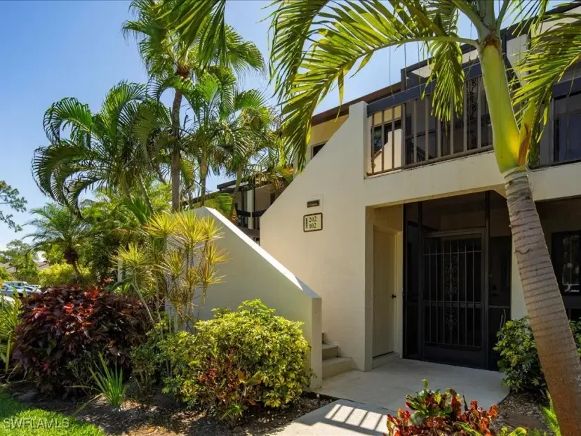 Picture of 1806 Kings Lake Blvd 4, Naples FL 34112