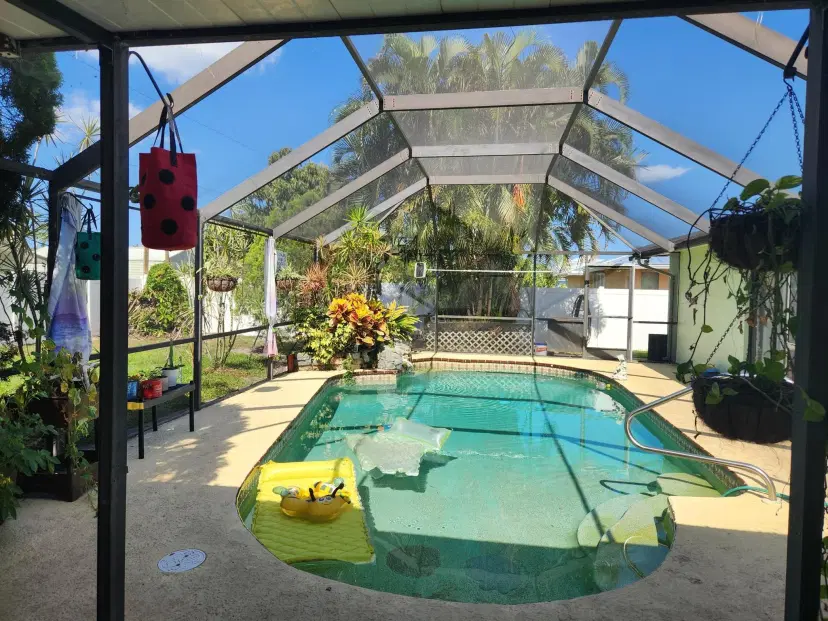 Picture of 531 SE Karrigan Terrace, Port St Lucie FL 34983