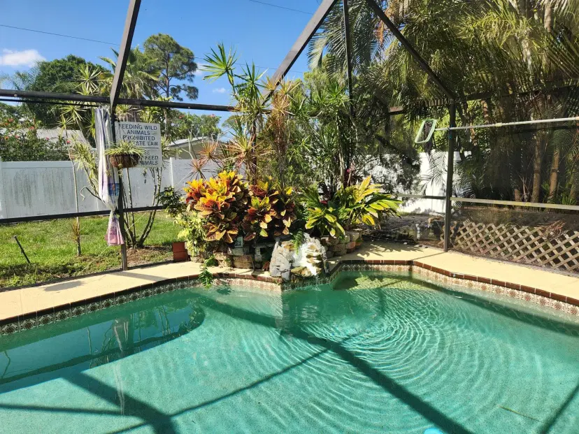 Picture of 531 SE Karrigan Terrace, Port St Lucie FL 34983