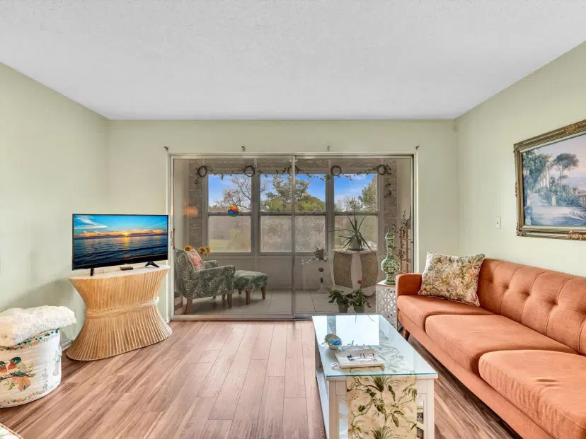 Picture of 8838 W Mcnab Rd 304, Tamarac FL 33321