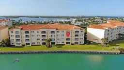 Picture of 5 Harbour Isle Drive E 202, Fort Pierce, FL 34949