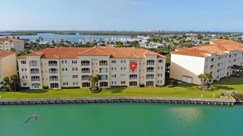 Picture of 5 Harbour Isle Drive E 202, Fort Pierce FL 34949
