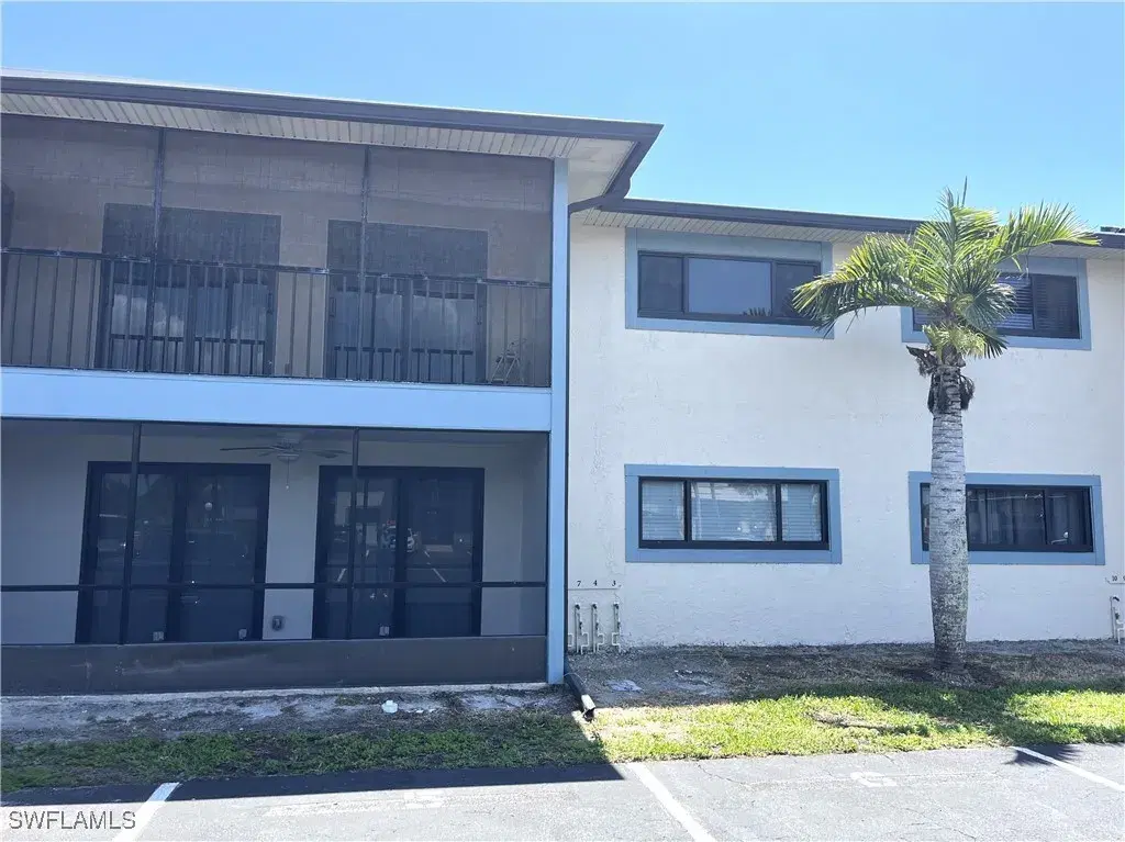 Picture of 17426 Birchwood Ln 8, Fort Myers, FL 33908