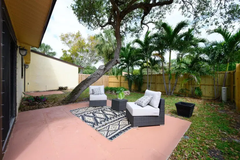 Picture of 1054 Raintree Drive, Palm Beach Gardens FL 33410