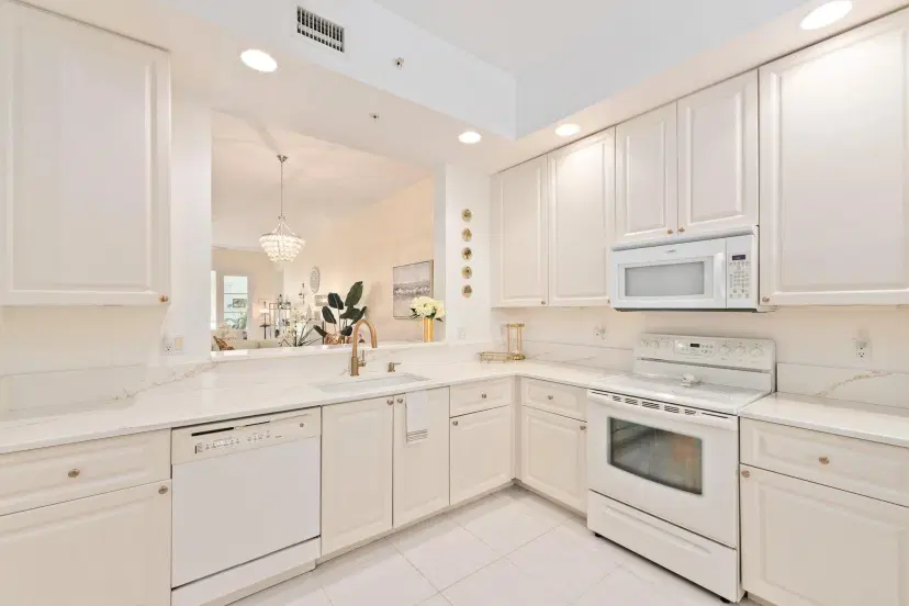 Picture of 5 Harbour Isle Drive 203, Fort Pierce FL 34949