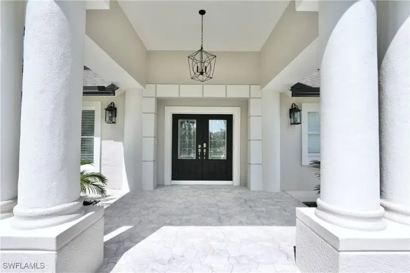 Picture of 2061 Santa Barbara Blvd, Naples FL 34116