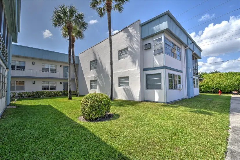 Picture of 623 Burgundy M 623, Delray Beach FL 33484