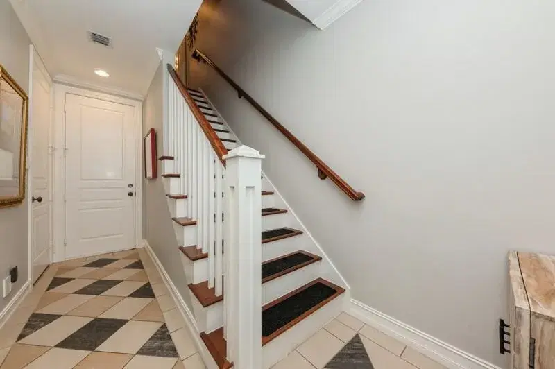 Picture of 310 E Mallory Circle, Delray Beach FL 33483