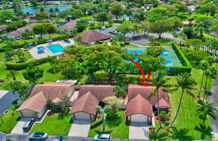 Picture of 29 Fawlkland Circle, Boynton Beach FL 33426