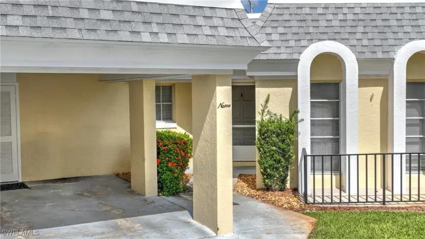 Picture of 9 Park Lane Cir, Lehigh Acres FL 33936