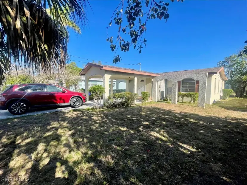 Picture of 1279 5Th Ave N, Naples FL 34102