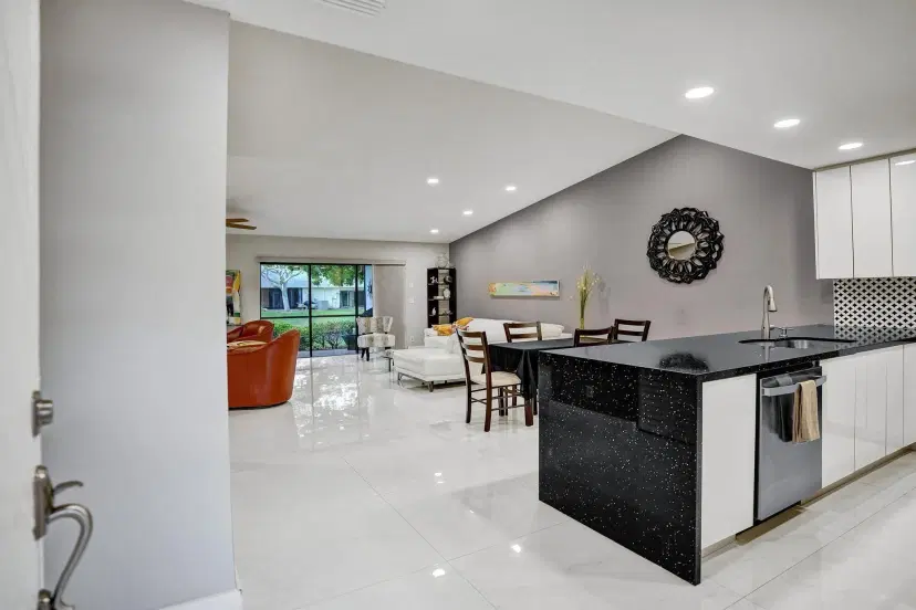 Picture of 10976 Lake Front Pl, Boca Raton FL 33498