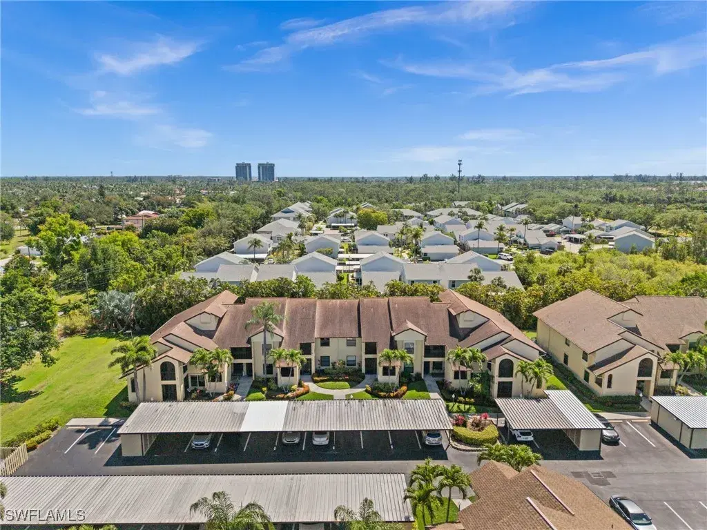Picture of 8336 Charter Club Cir 5, Fort Myers, FL 33919