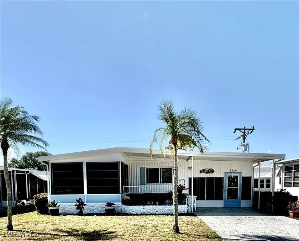 Picture of 5320 Forest Park Dr, North Fort Myers, FL 33917