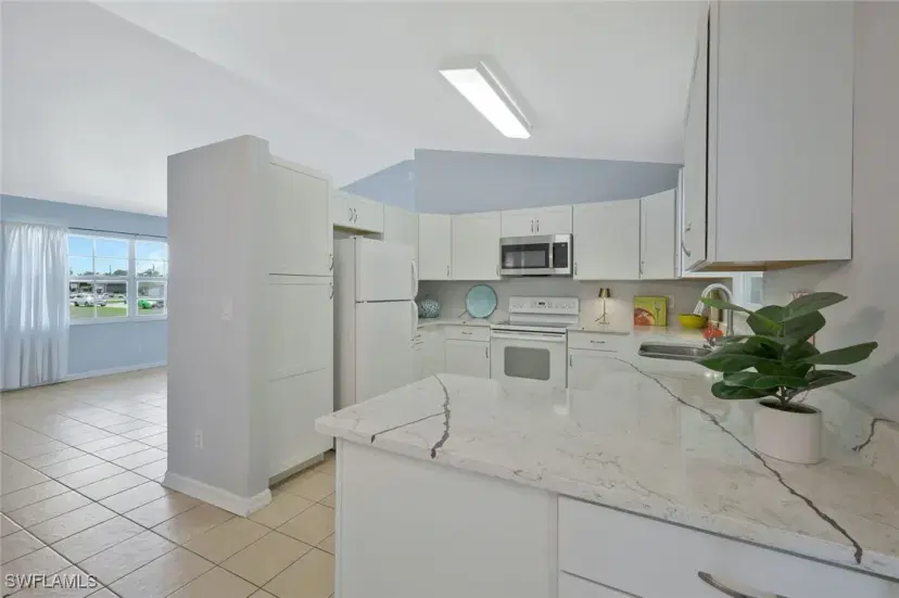 Picture of 1017 SW 37Th Ter, Cape Coral FL 33914