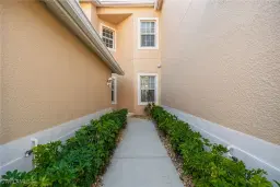 Picture of 13250 Silver Thorn Loop 1107, North Fort Myers, FL 33903