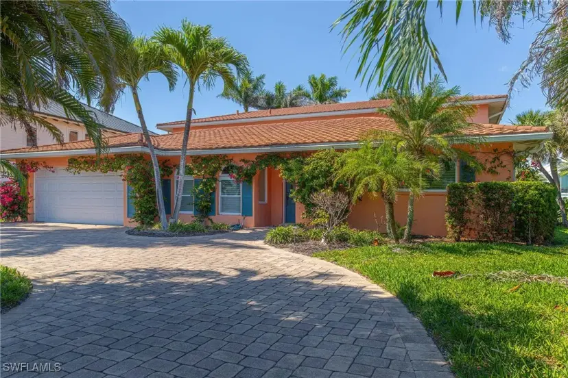 Picture of 419 Pine Ave, Naples FL 34108