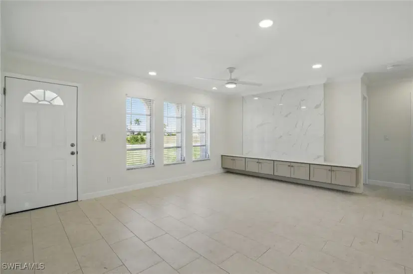 Picture of 2203 SE Santa Barbara Pl, Cape Coral FL 33990