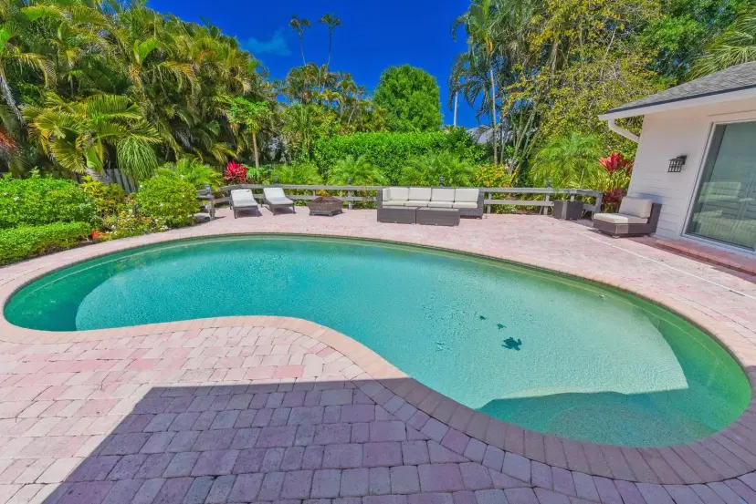 Picture of 7 Lantana Lane, Sewalls Point FL 34996