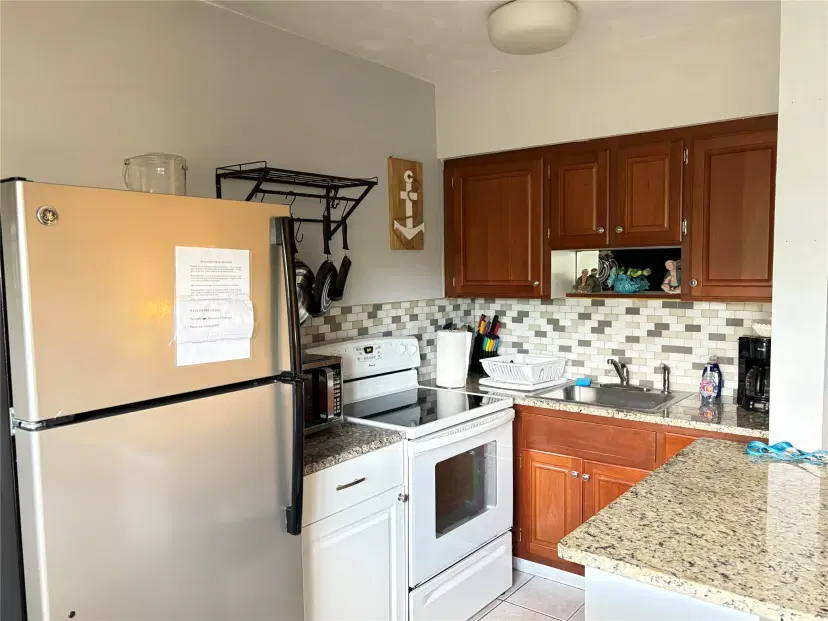 Picture of 120 NE 20Th Ave 2, Deerfield Beach FL 33441