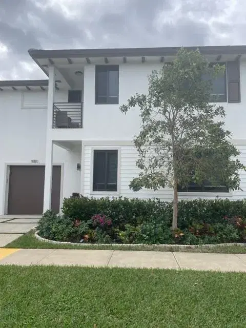 Picture of 1080 SE 3Rd St, Pompano Beach FL 33060