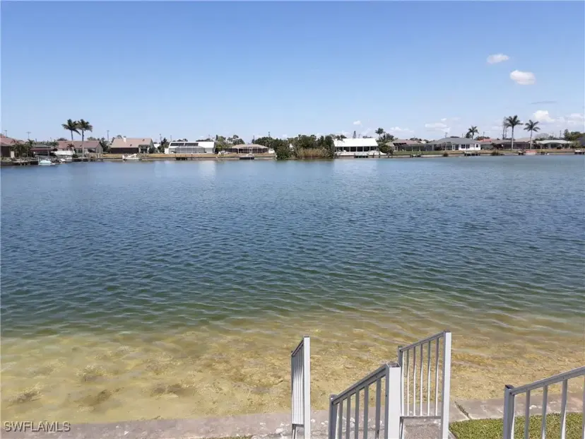 Picture of 850 SE 1St Ter, Cape Coral FL 33990
