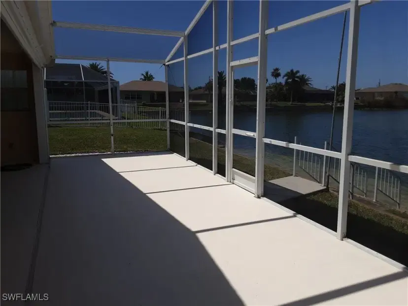 Picture of 850 SE 1St Ter, Cape Coral FL 33990