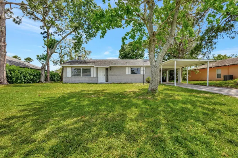 Picture of 250 SW Thornhill Drive, Port St Lucie FL 34984