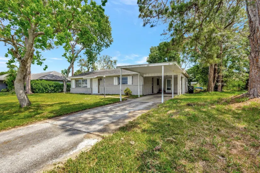 Picture of 250 SW Thornhill Drive, Port St Lucie FL 34984