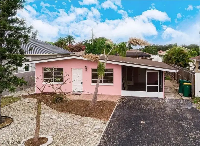 Picture of 613 107Th Ave N, Naples FL 34108
