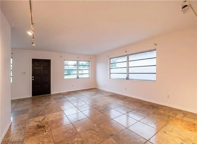 Picture of 613 107Th Ave N, Naples FL 34108
