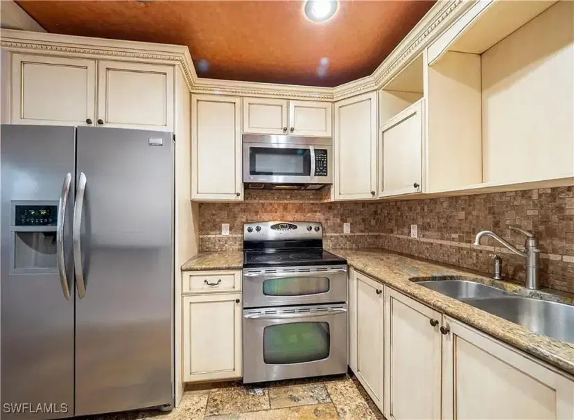 Picture of 613 107Th Ave N, Naples FL 34108