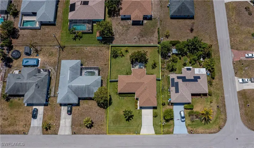 Picture of 526 SE 3Rd St, Cape Coral FL 33990